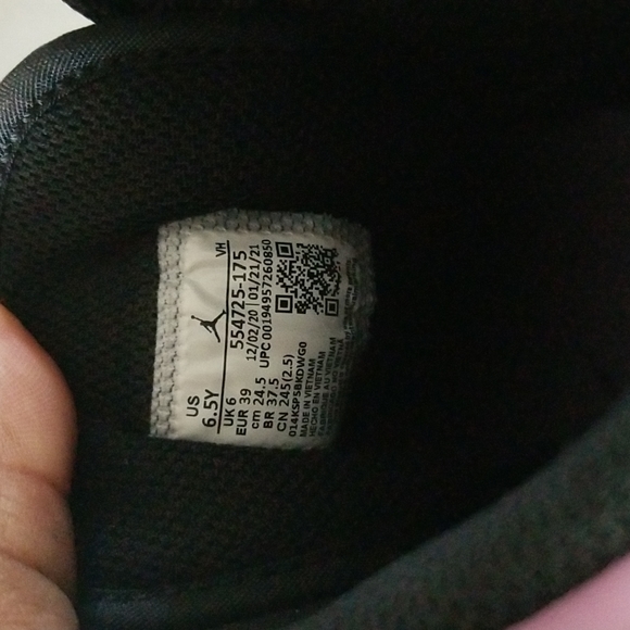 Nike Air Jordans with box - Picture 10 of 12